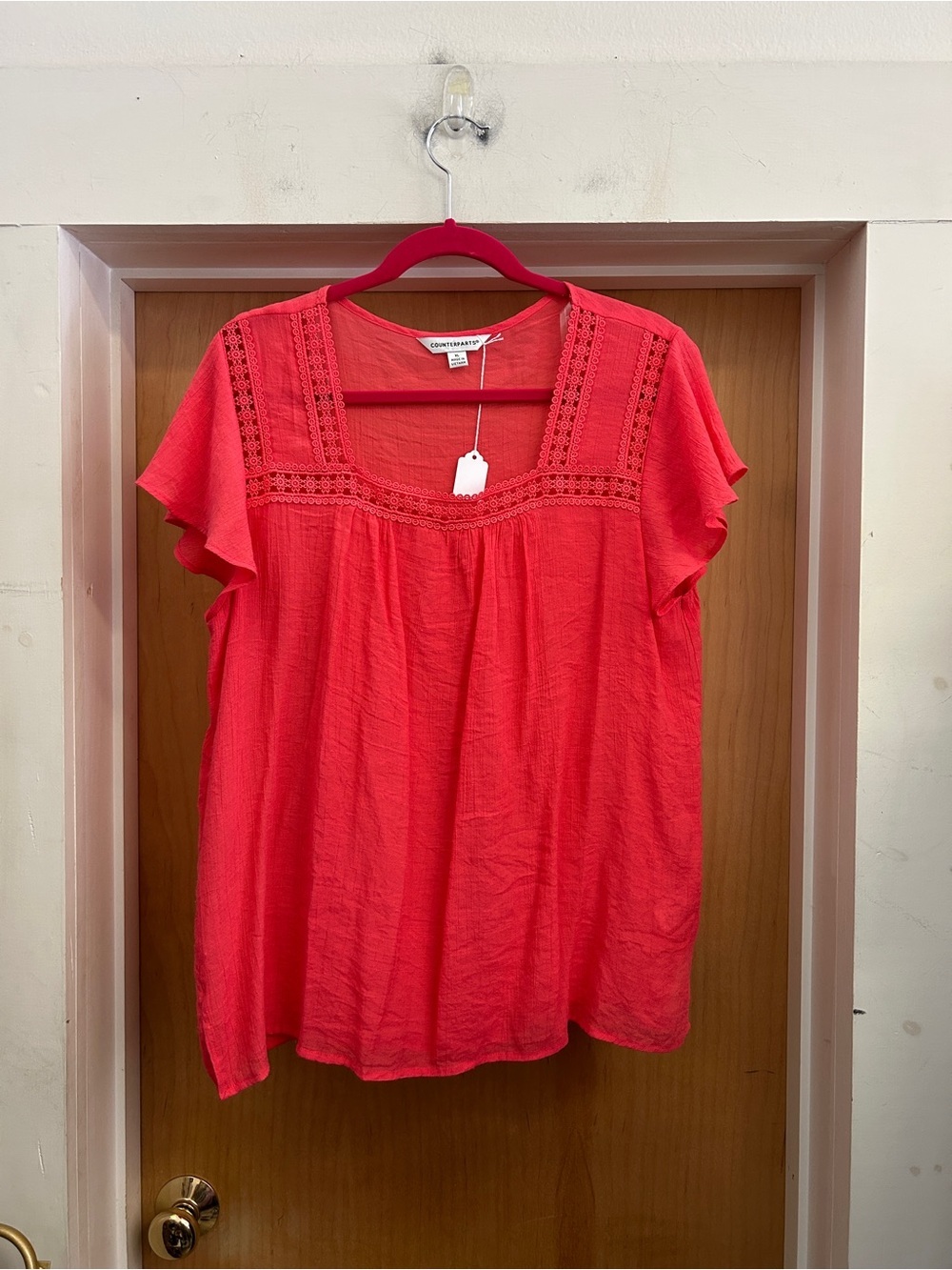 Counterparts Crochet Detail Flowy Light Weight Top - size XL